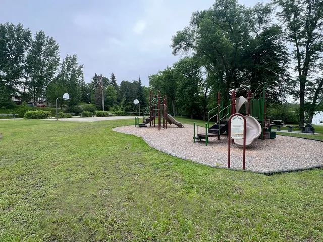 $242,884 | 5585 Woods Bay Drive Northeast, Outing, MN 56662