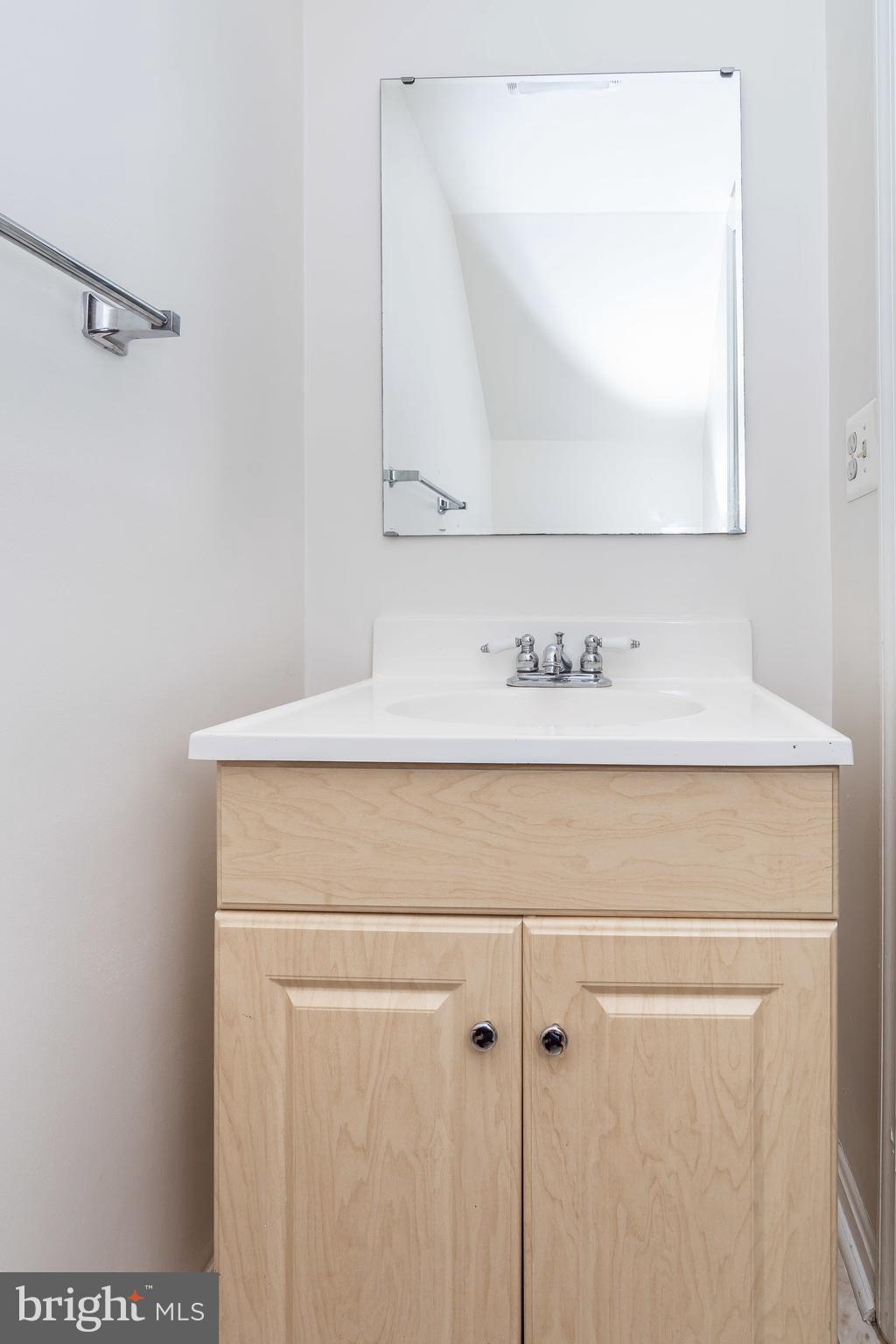 9005 North Laurel Road, Unit B Laurel, MD 20723 - Photo 16 of 22 Gallery Image 16