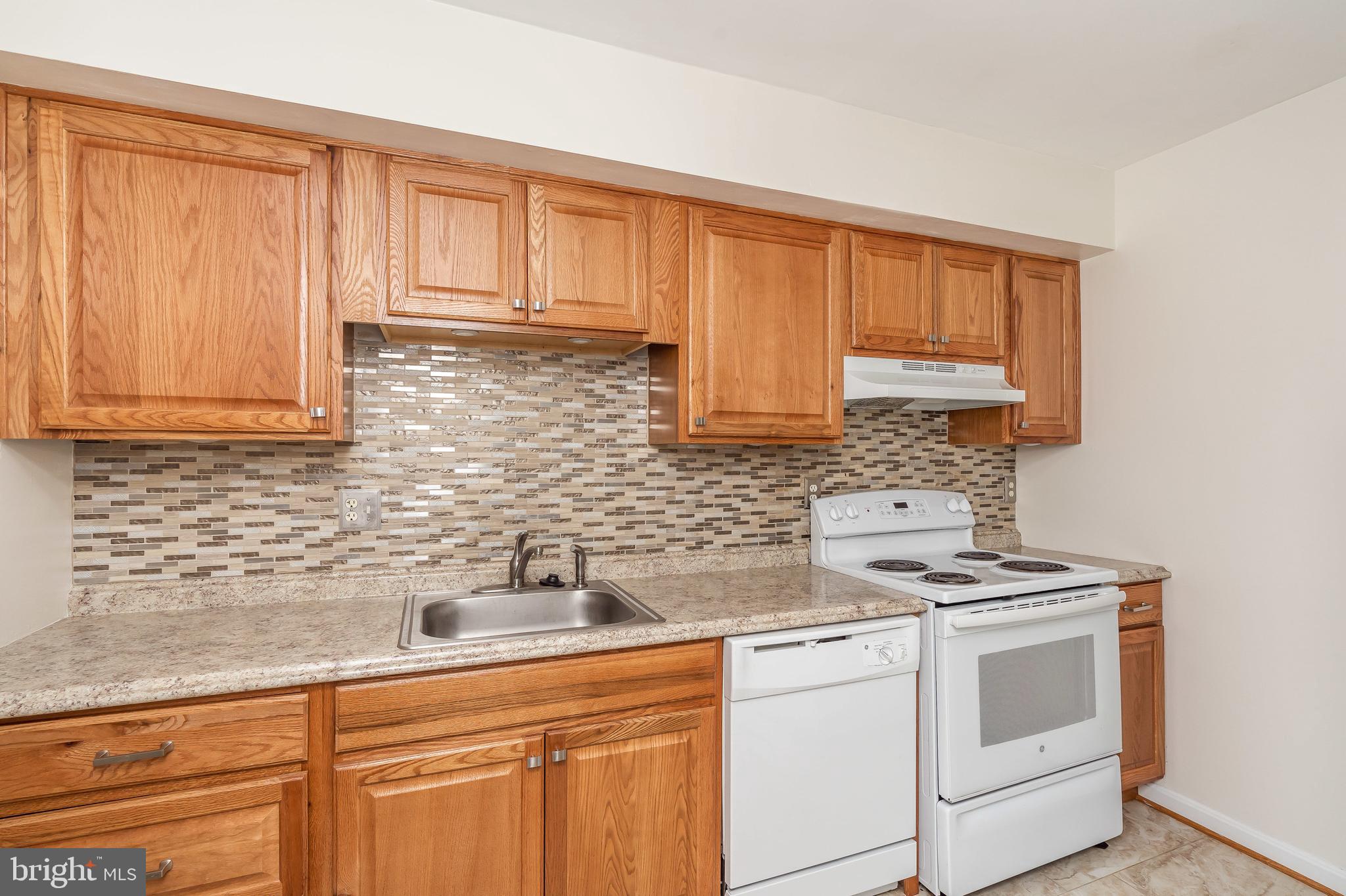 9005 North Laurel Road, Unit B Laurel, MD 20723 - Photo 10 of 22 Gallery Image 10