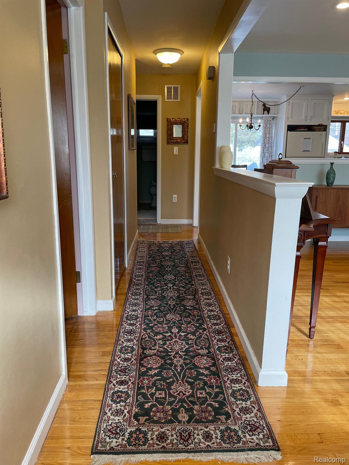 31618 Rosenbusch Drive Warren, MI 48088 - Photo 7 of 37 Front Hall