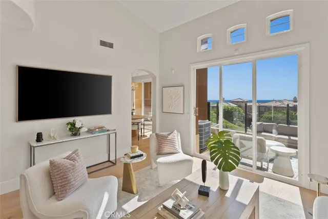 $4,250,000 | 7 Suprema Drive, Newport Coast, CA 92657