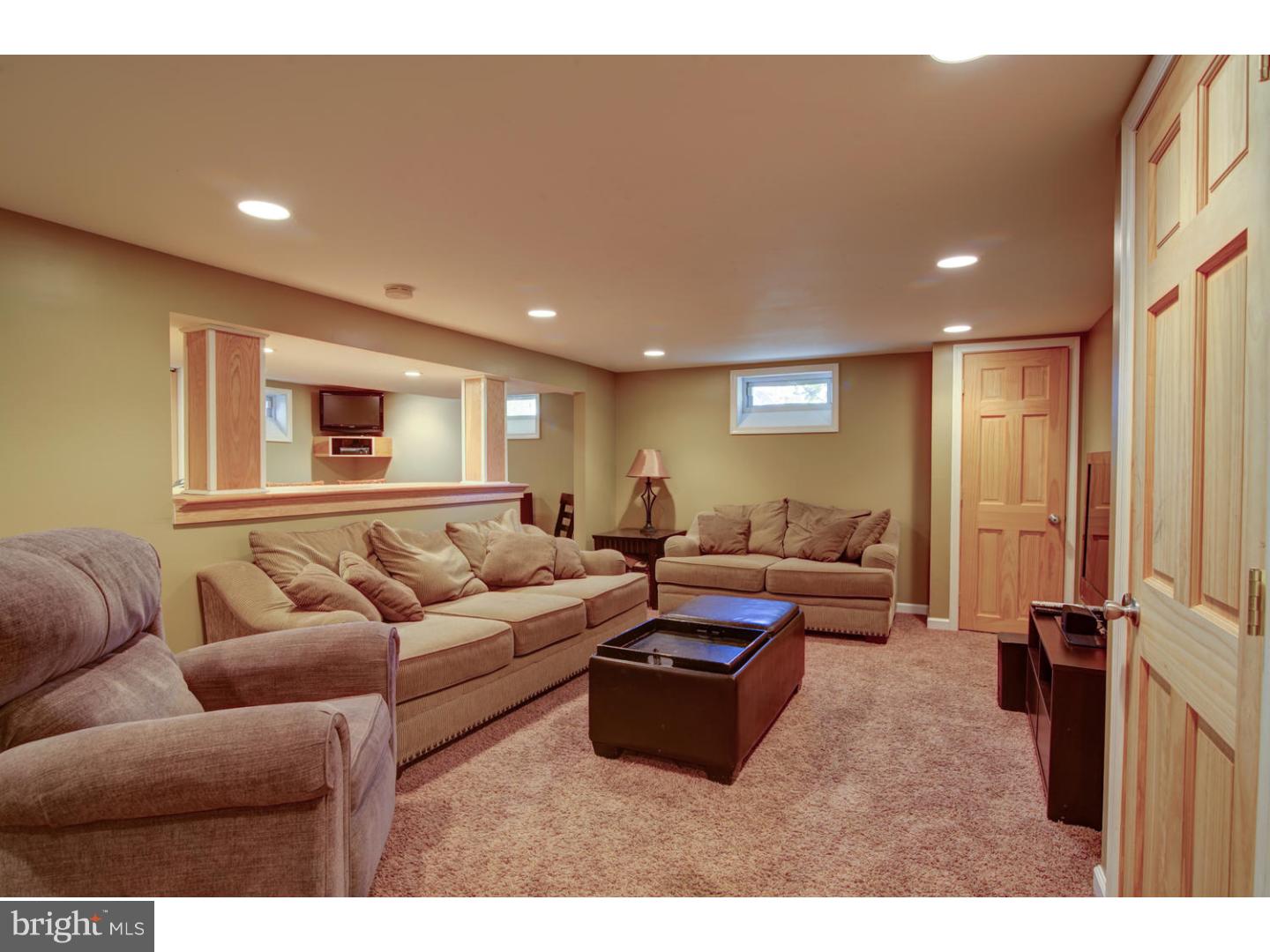 57 Brooktree Road Hightstown, NJ 08520 - Photo 11 of 25 Gallery Image 11