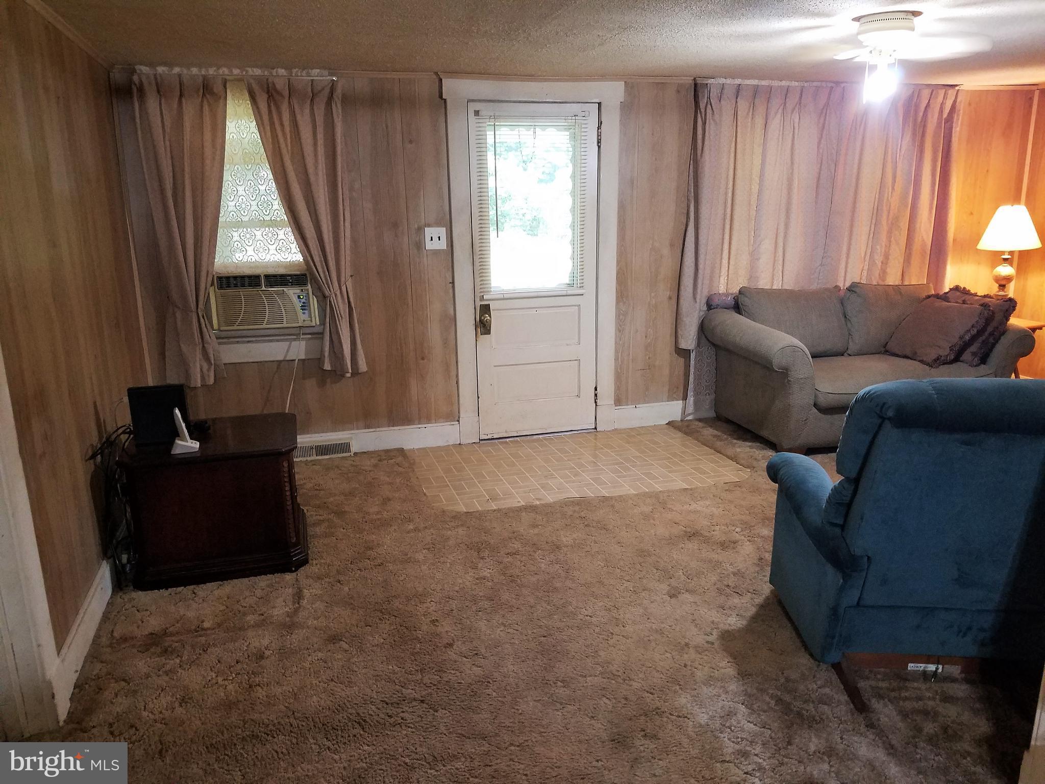 519 Aldino Stepney Road Aberdeen, MD 21001 - Photo 7 of 22 Living Room