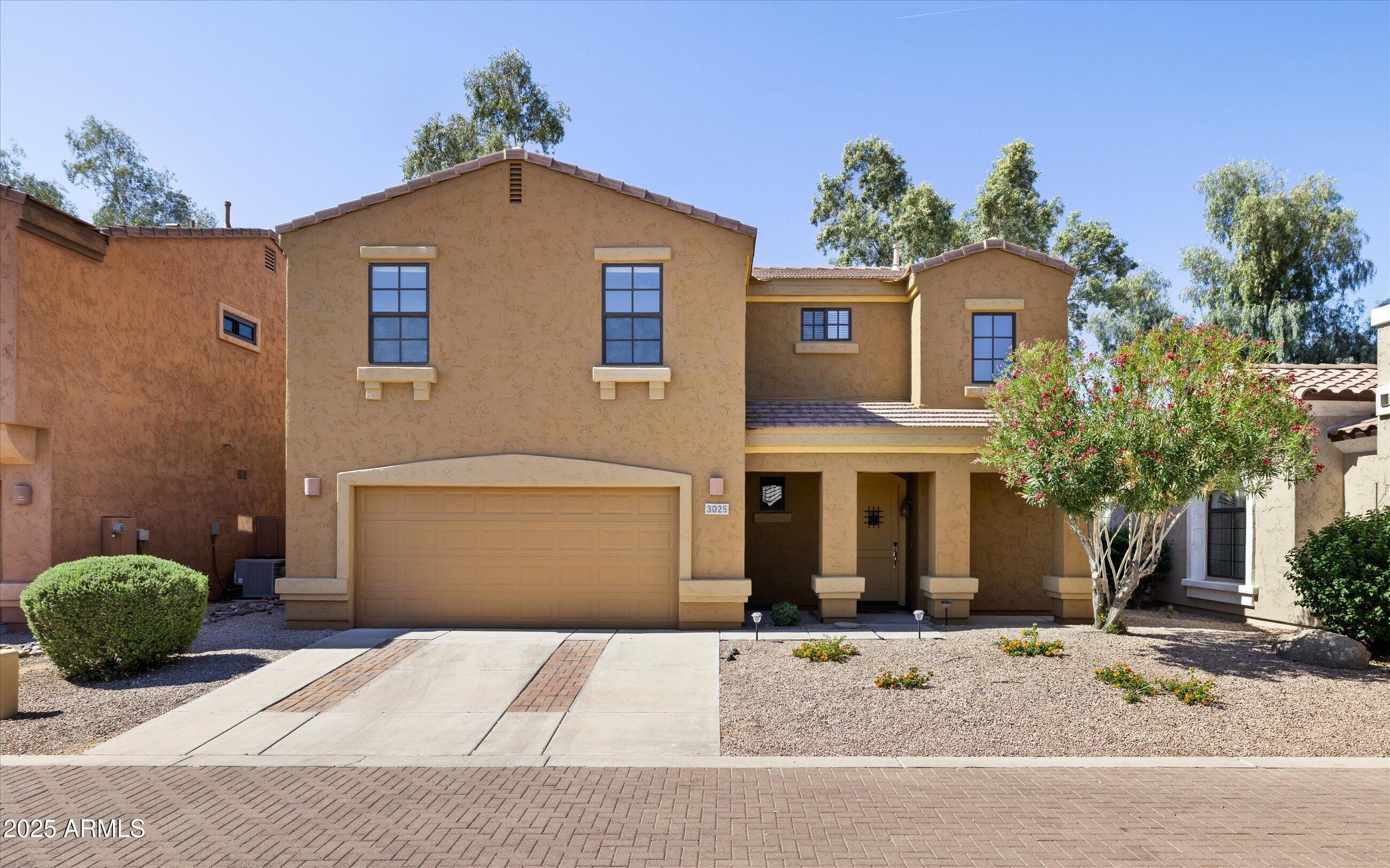 01-3025 E Fremont Rd, Phoenix, AZ, 85042