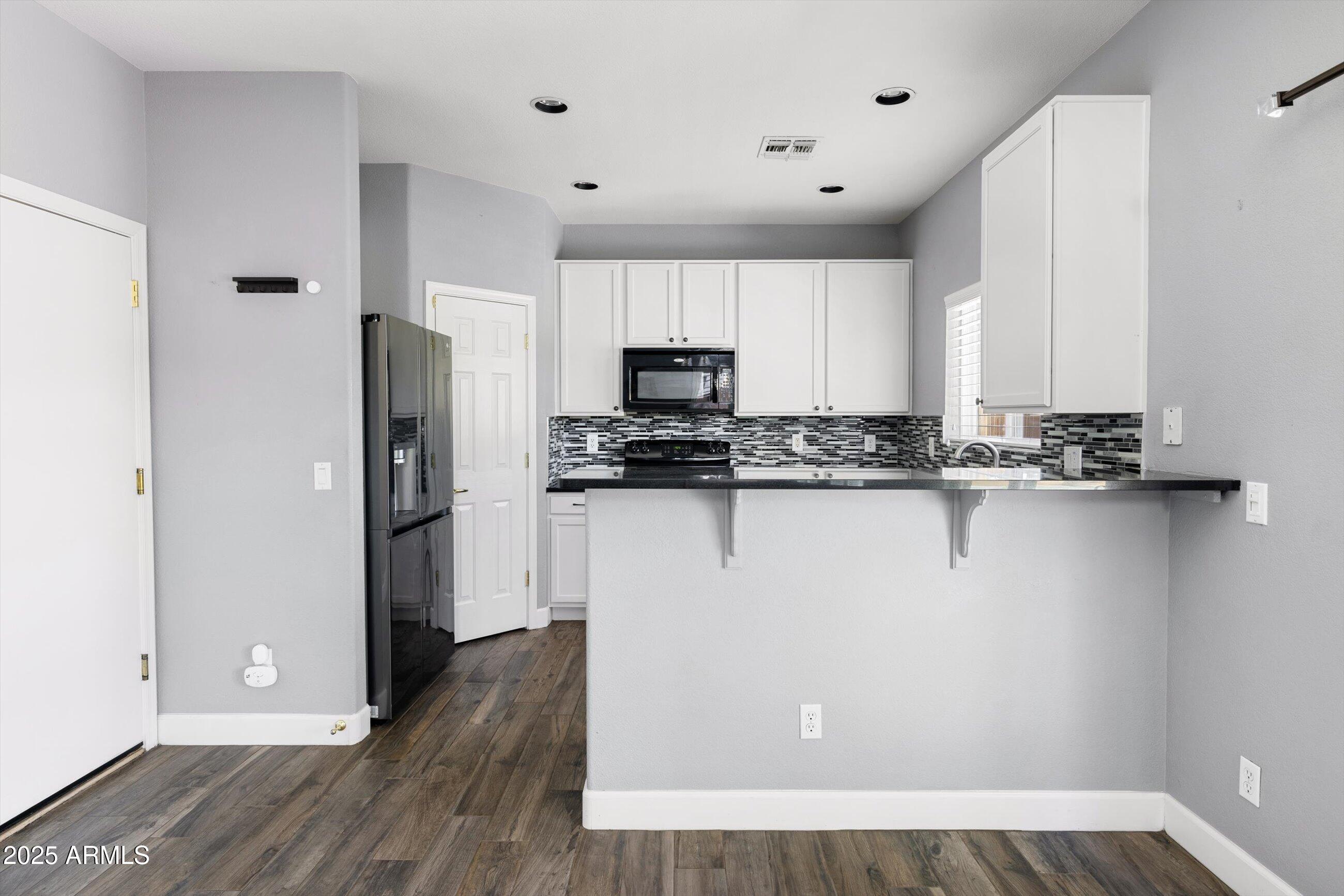 3025 East Fremont Road Phoenix, AZ 85042 - Photo 10 of 25 10-3025 E Fremont Rd, Phoenix, AZ, 85042