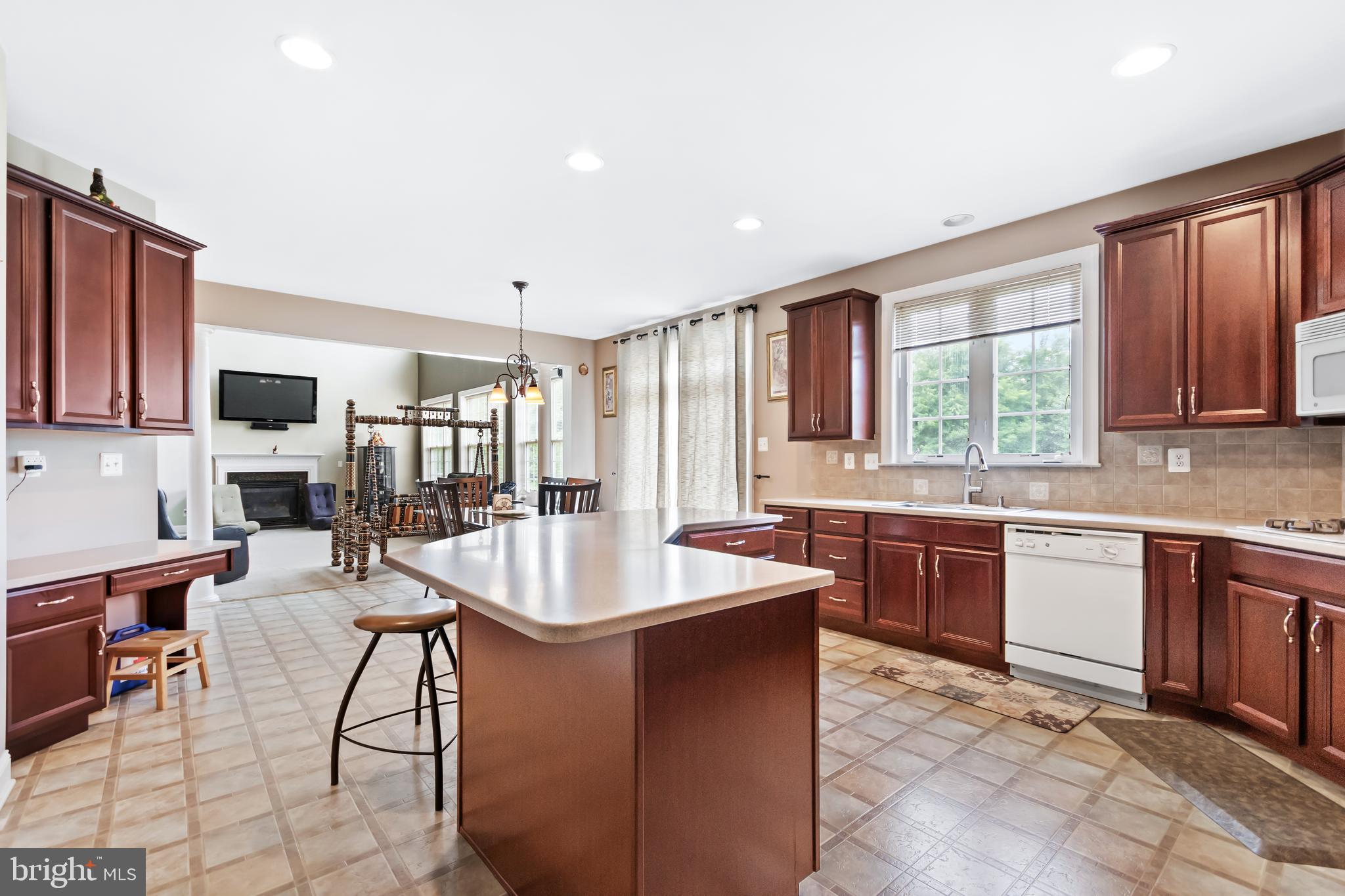 21 Alexis Court Mickleton, NJ 08056 - Photo 11 of 39 Gallery Image 11