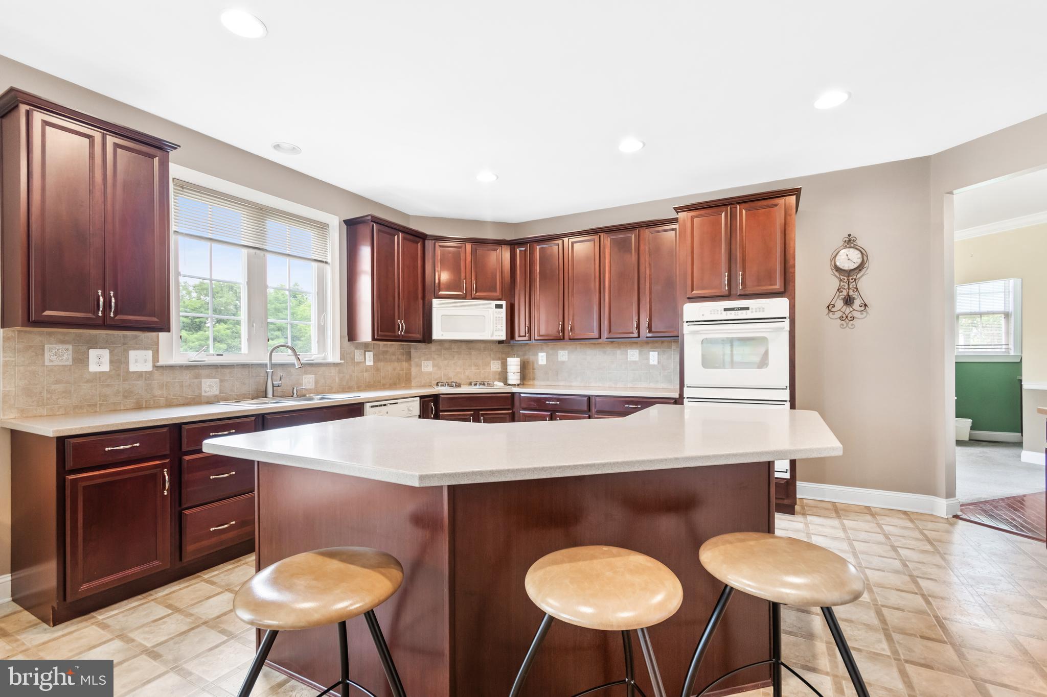 21 Alexis Court Mickleton, NJ 08056 - Photo 7 of 39 Gallery Image 7