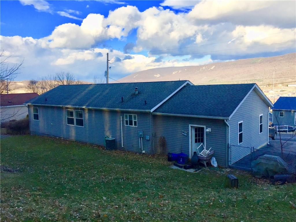 833 Myers Road East Freedom, PA 16637 - Photo 2 of 4 Gallery Image 2