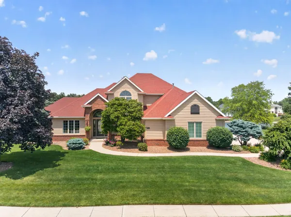 $600,000 | 9811 Stowaway Cove, Fort Wayne, IN 46835
