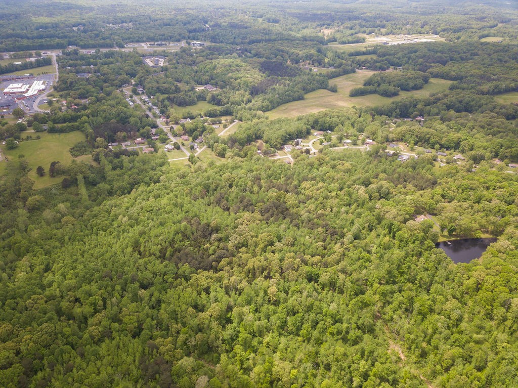 876 Flatwoods Road Camden, TN 38320 - Photo 23 of 47 a view of a yard