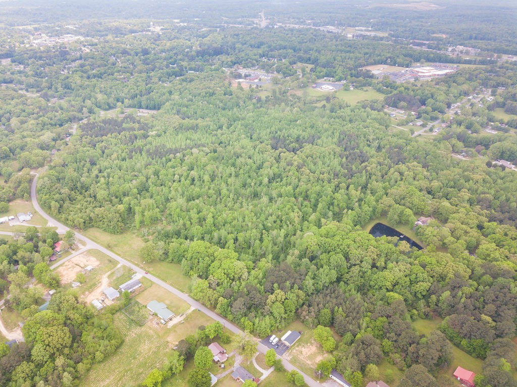876 Flatwoods Road Camden, TN 38320 - Photo 9 of 47 a view of a city