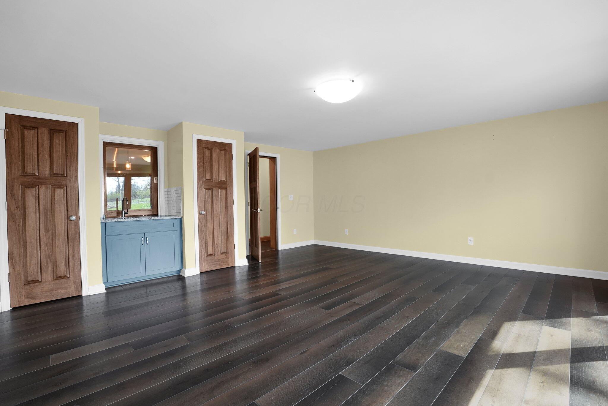 999 East Cooke Road Columbus, OH 43224 - Photo 19 of 76 16-web-or-mls-999-e-cooke-rd