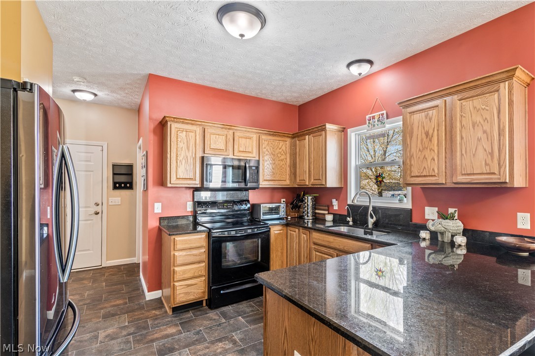 886 Susan Road Ravenna, OH 44266 - Photo 9 of 30 Gallery Image 9