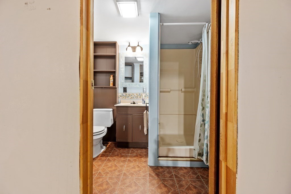 9 Gale Road Charlton, MA 01507 - Photo 20 of 38