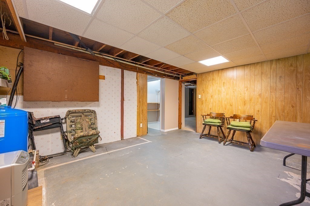 9 Gale Road Charlton, MA 01507 - Photo 23 of 38