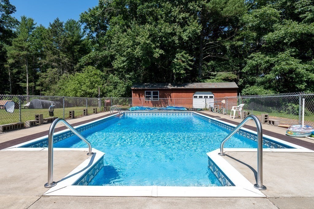 9 Gale Road Charlton, MA 01507 - Photo 29 of 38