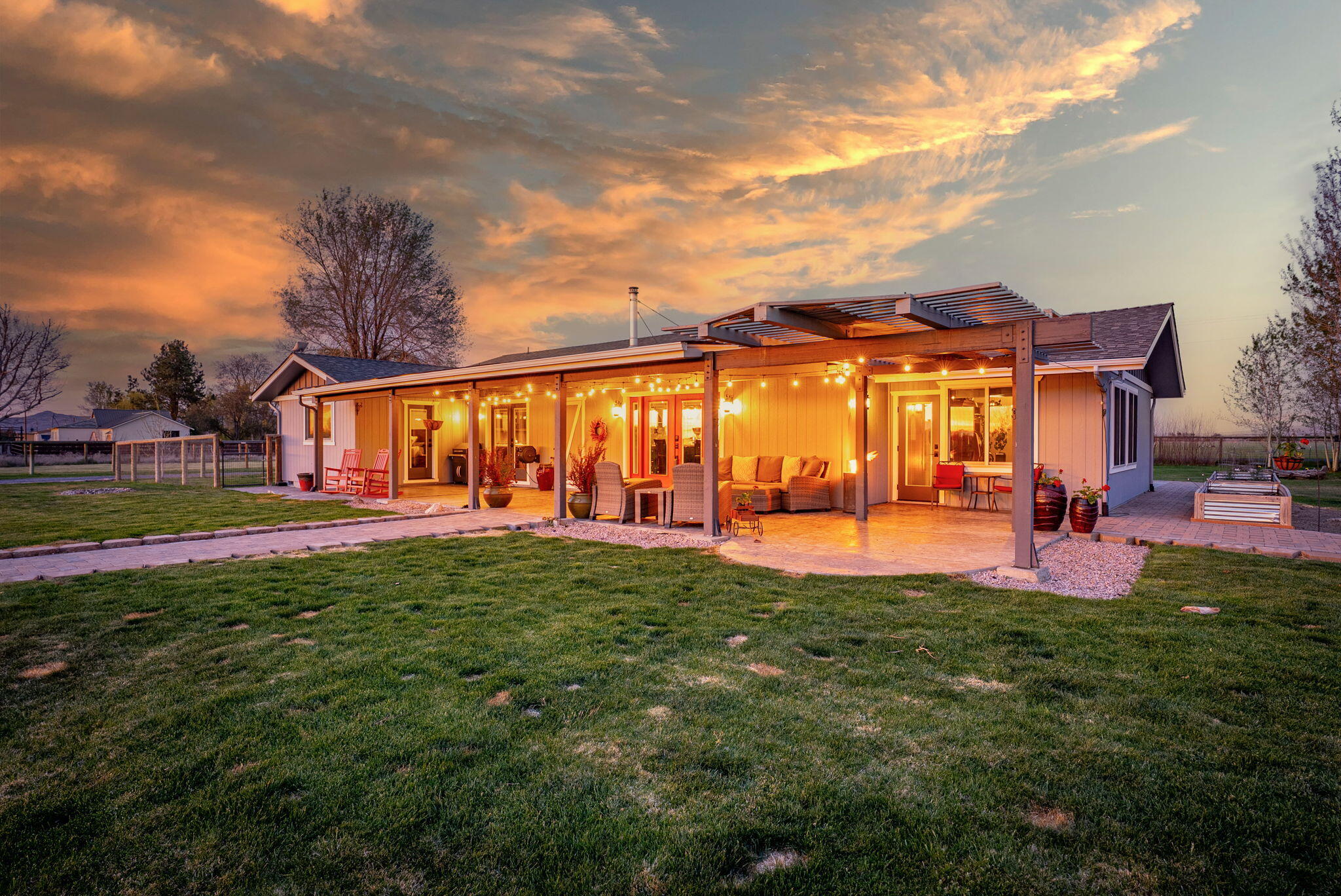 26345 Walker Road Bend, OR 97701 - Photo 5 of 98 119-web-or-mls-Riley Visuals-222