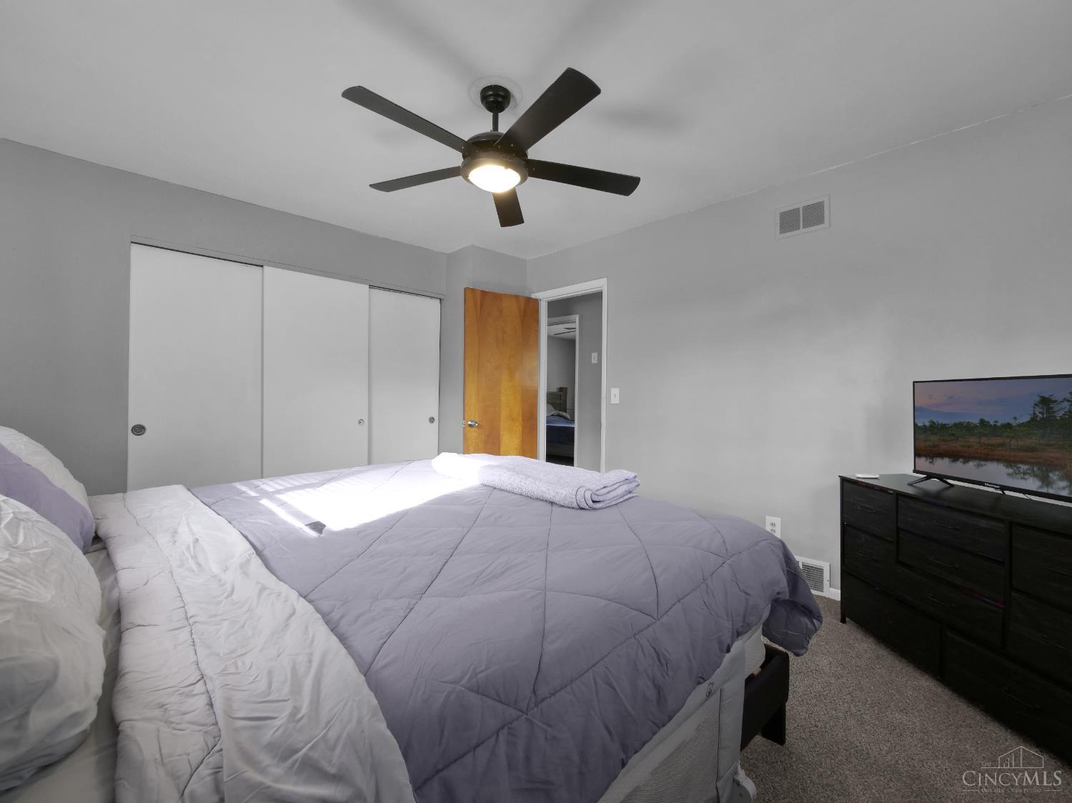 1523 Covered Bridge Road Cincinnati, OH 45231 - Photo 15 of 41 Gallery Image 15