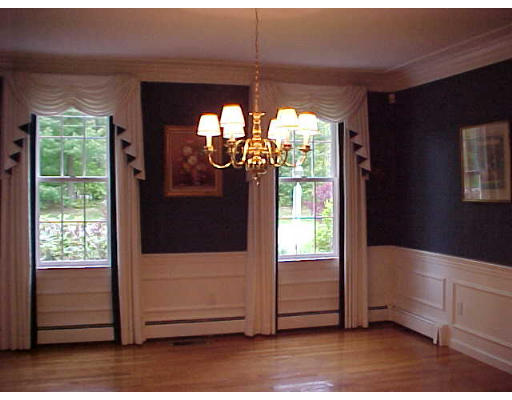 4 Fieldstone Path Walpole, MA 02081 - Photo 4 of 13 Gallery Image 4