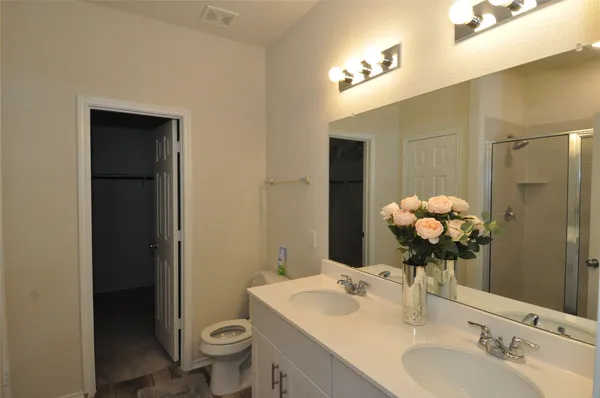 a view of a workspace with furniture