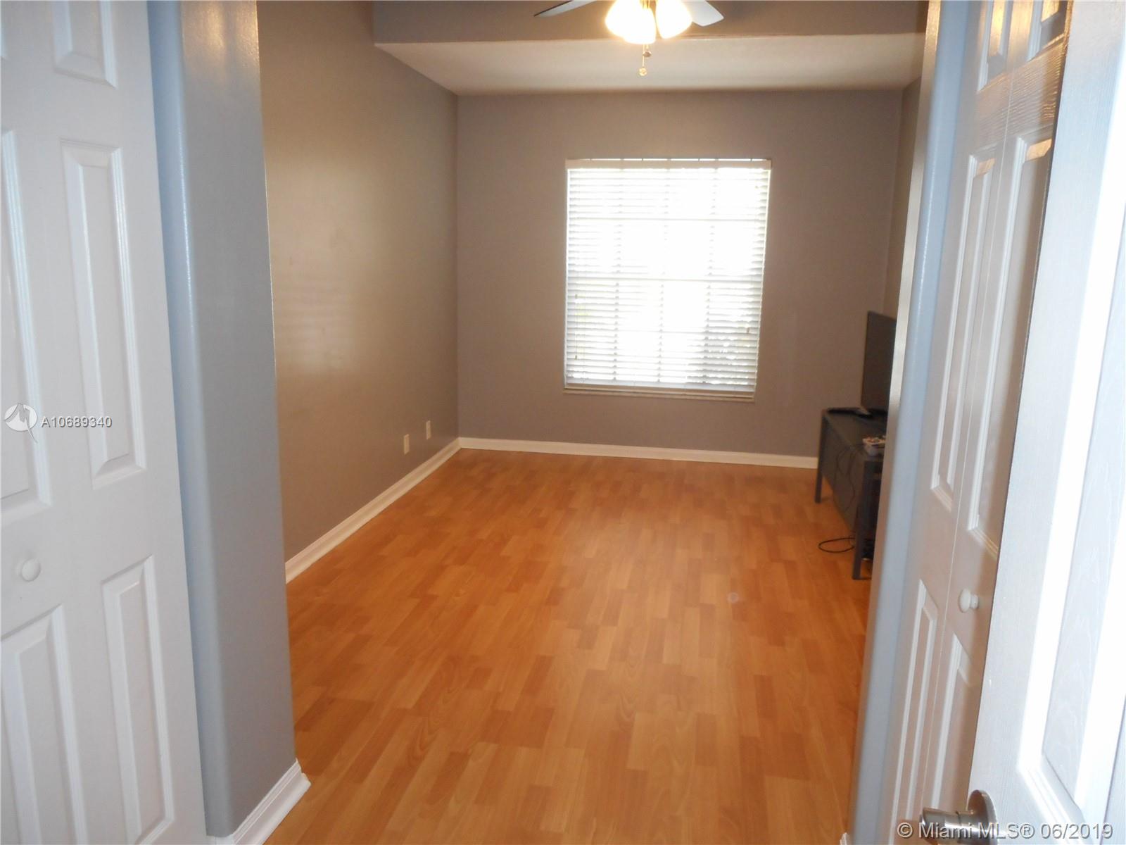 3862 Falcon Ridge Circle Weston, FL 33331 - Photo 12 of 37 Gallery Image 12