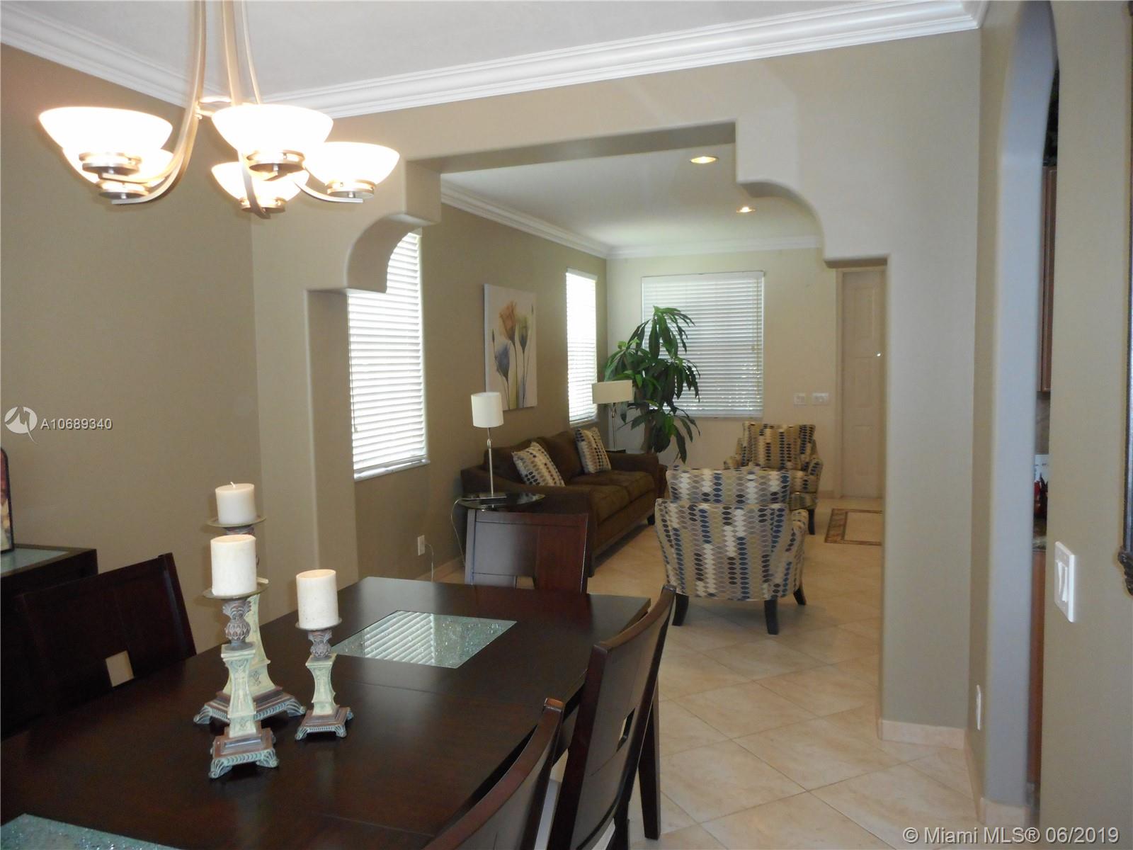 3862 Falcon Ridge Circle Weston, FL 33331 - Photo 16 of 37 Gallery Image 16