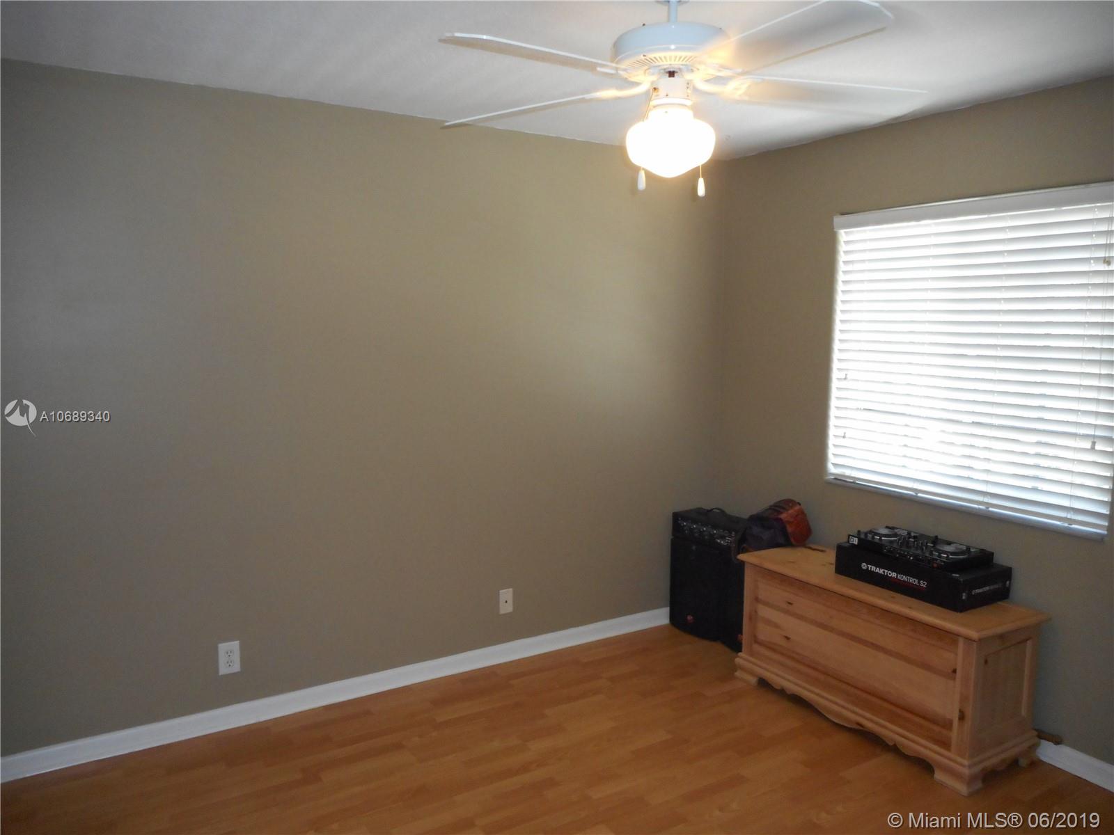 3862 Falcon Ridge Circle Weston, FL 33331 - Photo 28 of 37 Gallery Image 28