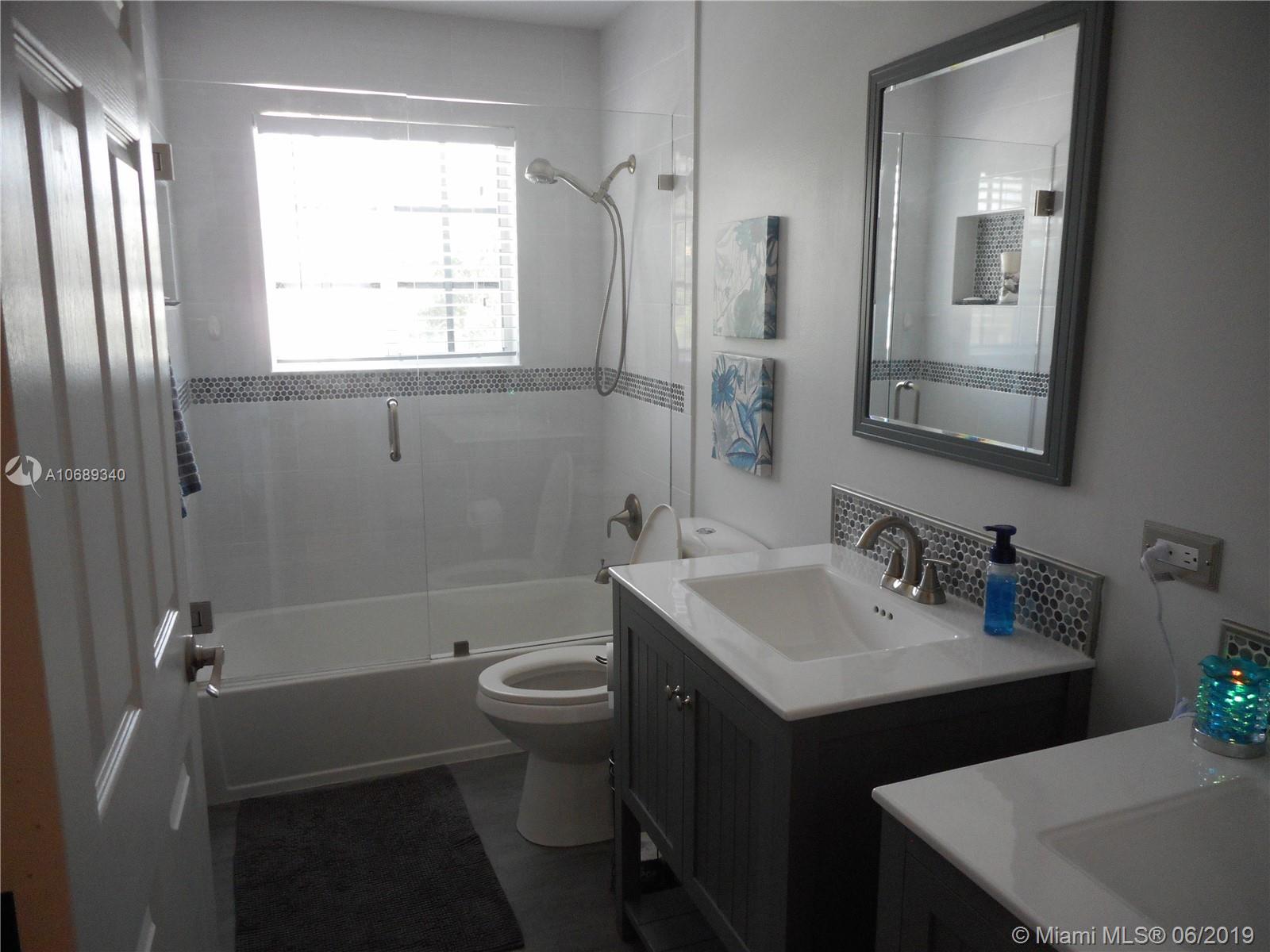 3862 Falcon Ridge Circle Weston, FL 33331 - Photo 29 of 37 Gallery Image 29
