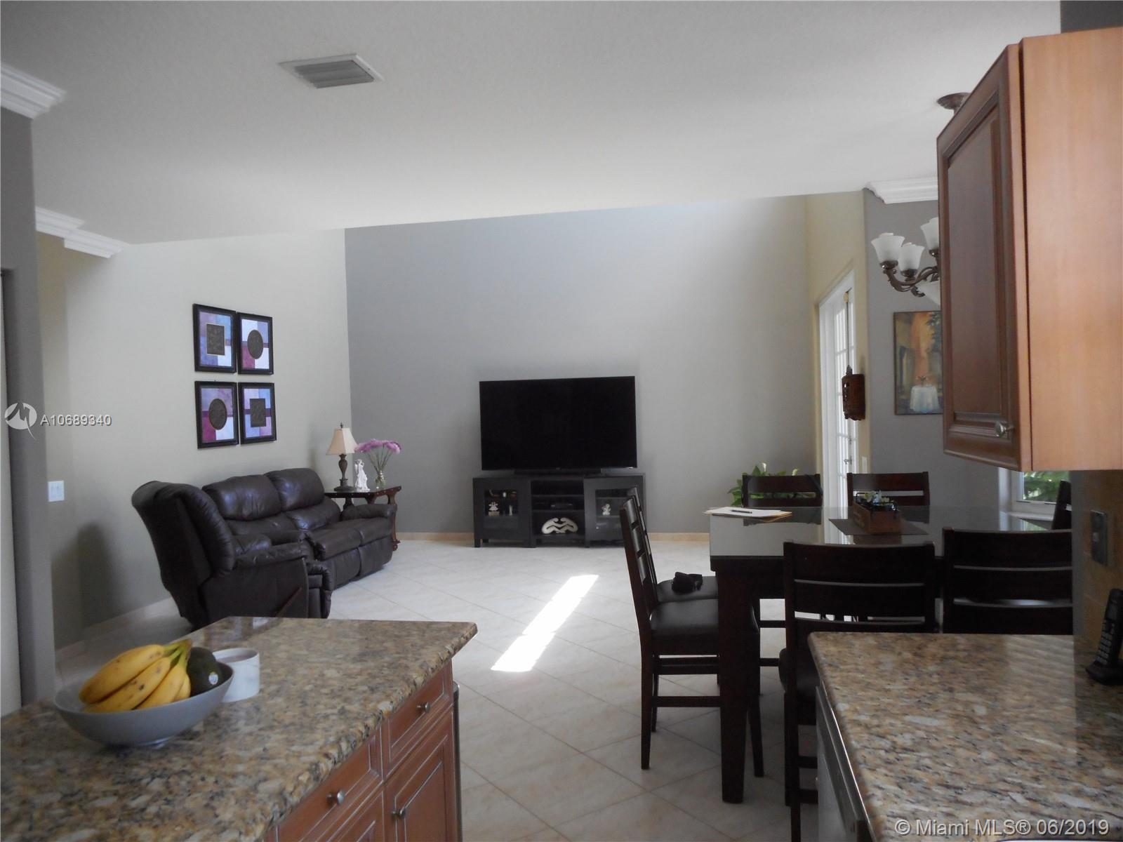 3862 Falcon Ridge Circle Weston, FL 33331 - Photo 7 of 37 Gallery Image 7