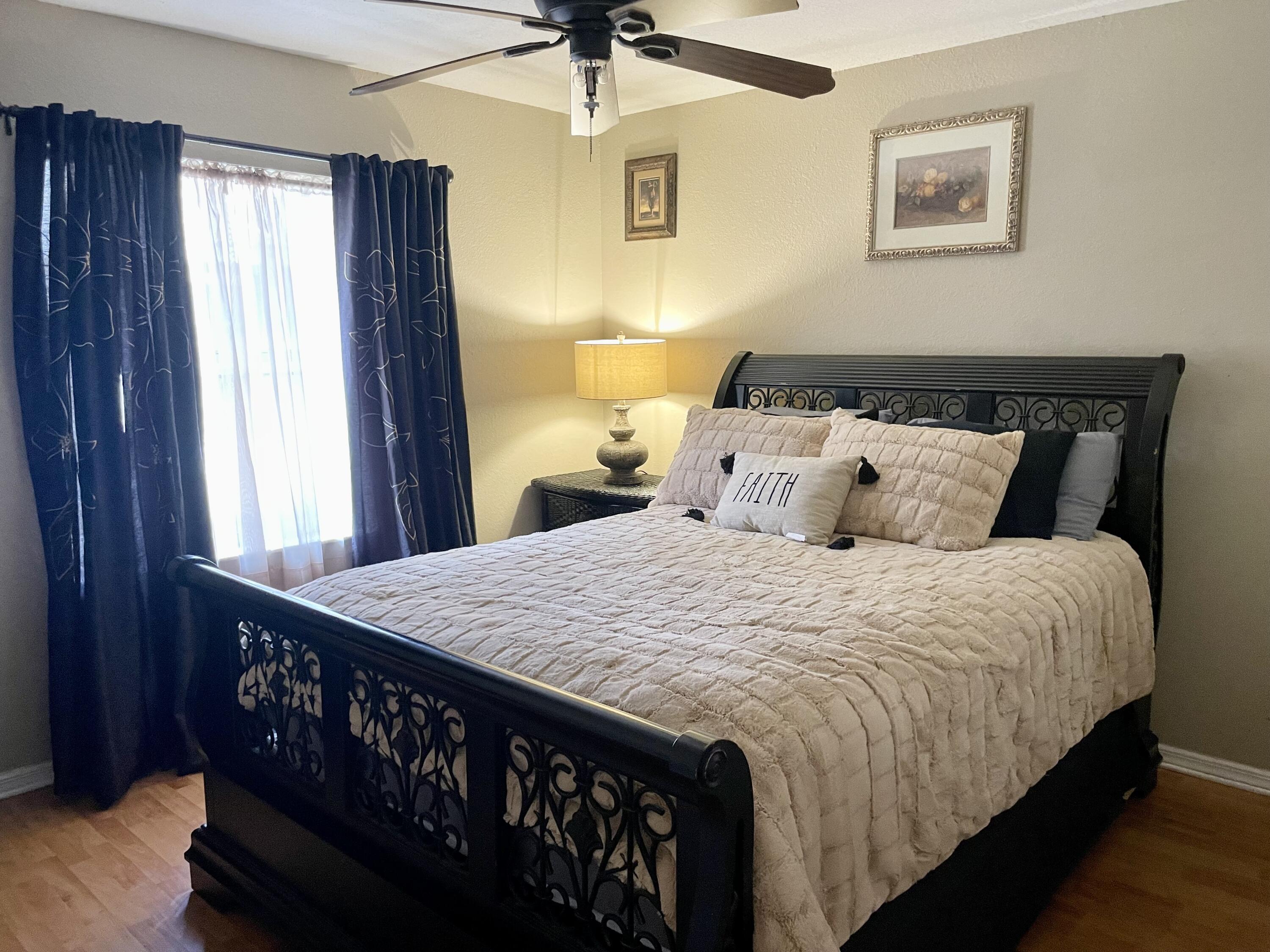 6644 4th Street Jupiter, FL 33458 - Photo 15 of 24 6644 GUEST BEDROOM