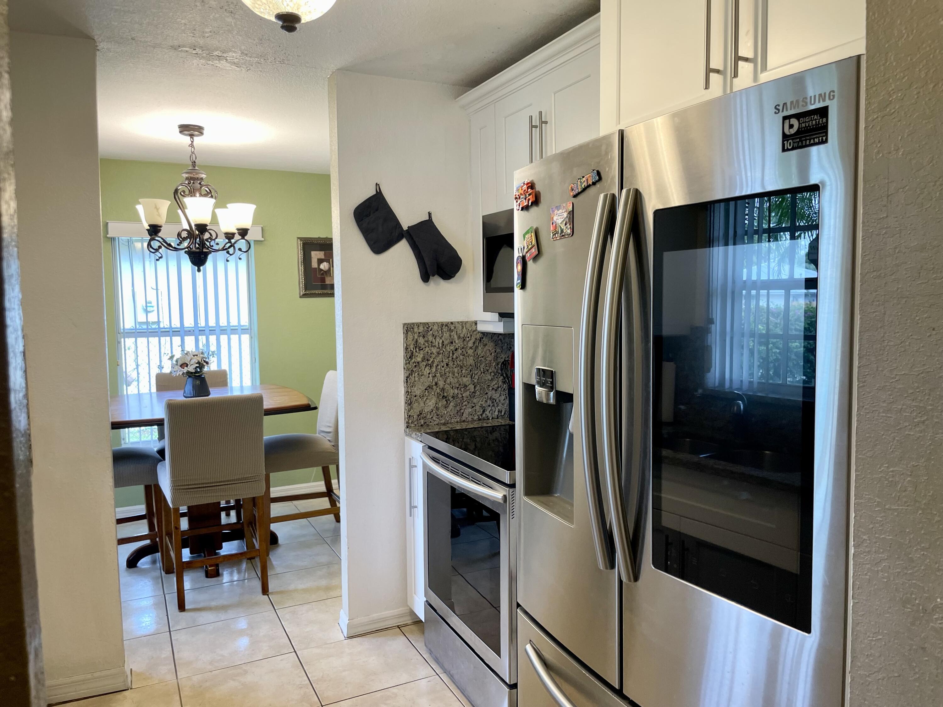 6644 4th Street Jupiter, FL 33458 - Photo 6 of 24 6644 KITCHEN