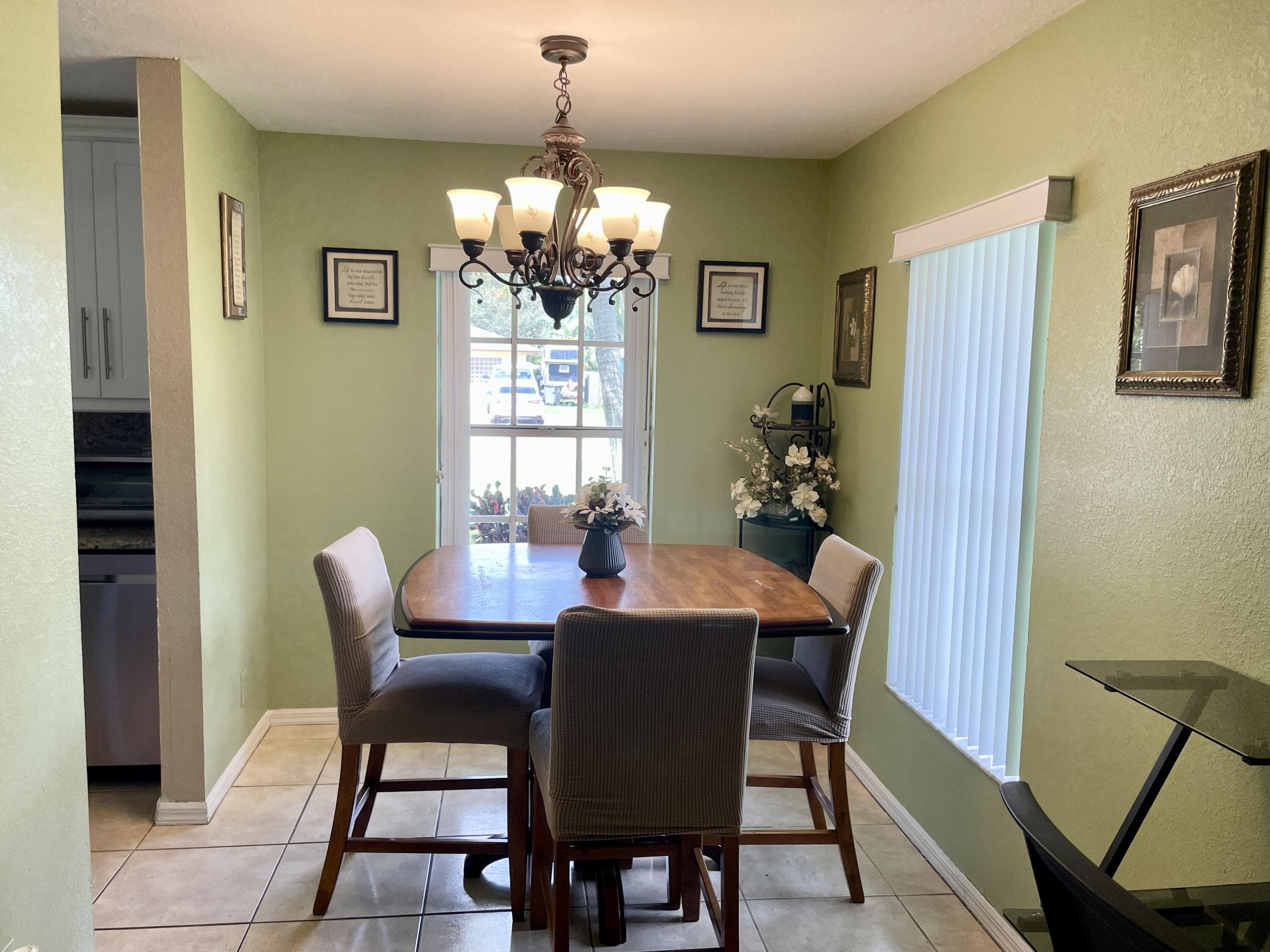 6644 4th Street Jupiter, FL 33458 - Photo 8 of 24 6644 DINING ROOM