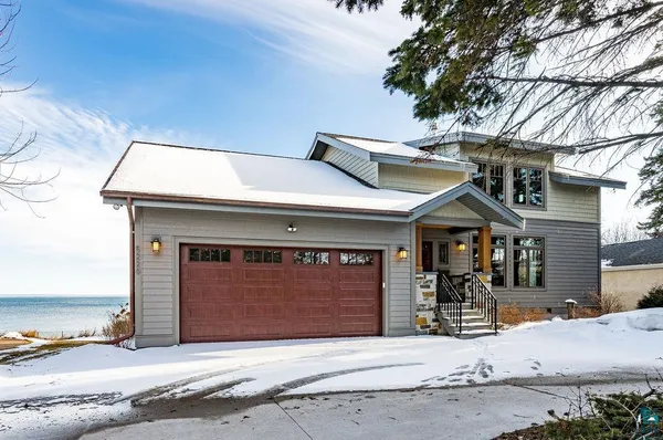 $1,395,000 | 5220 London Road, Duluth, MN 55804