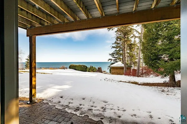 $1,395,000 | 5220 London Road, Duluth, MN 55804