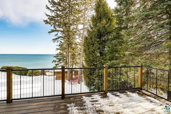 $1,395,000 | 5220 London Road, Duluth, MN 55804