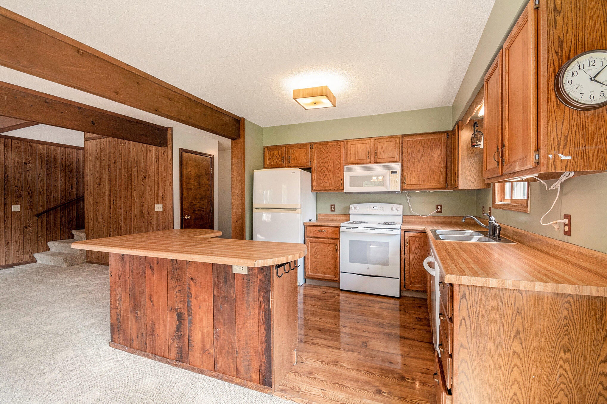 127 Zimowske Road Mio, MI 48647 - Photo 12 of 24 next_door_photos_127_13_439