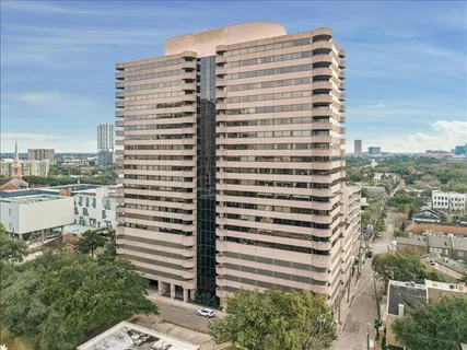 $324,000 | 5000 Montrose Boulevard, Unit 6A, Houston, TX 77006