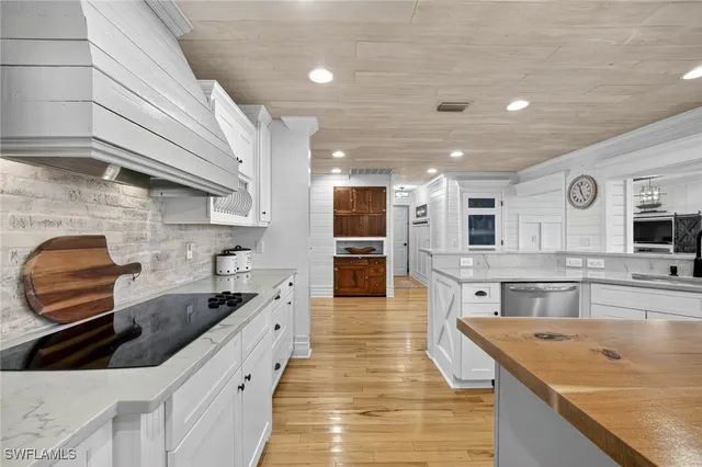 $1,399,000 | 1041 South Town And River Drive, Fort Myers, FL 33919