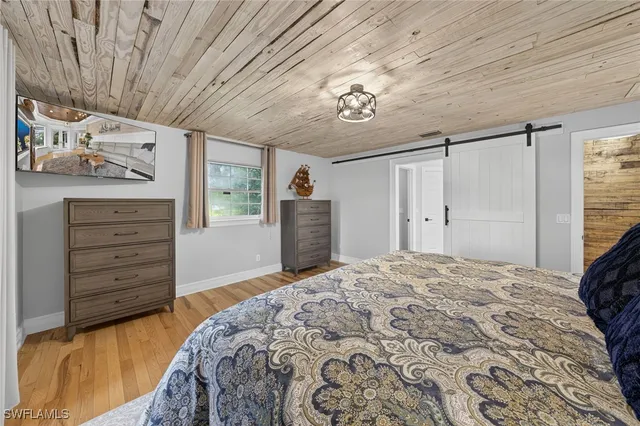 $1,399,000 | 1041 South Town And River Drive, Fort Myers, FL 33919