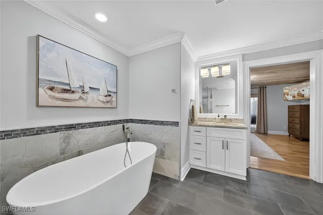 $1,399,000 | 1041 South Town And River Drive, Fort Myers, FL 33919