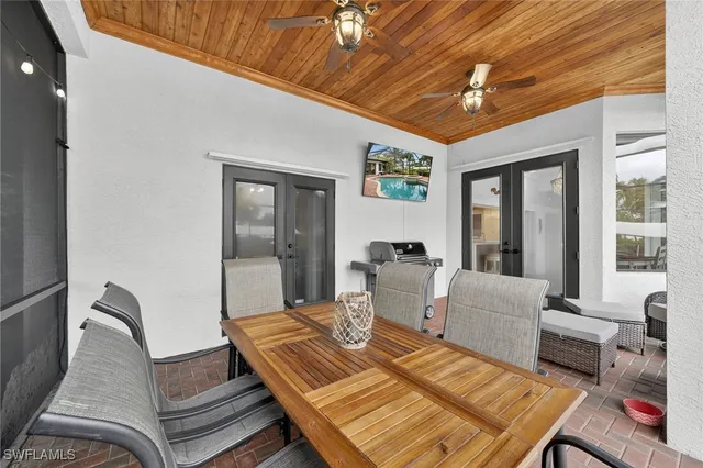 $1,399,000 | 1041 South Town And River Drive, Fort Myers, FL 33919