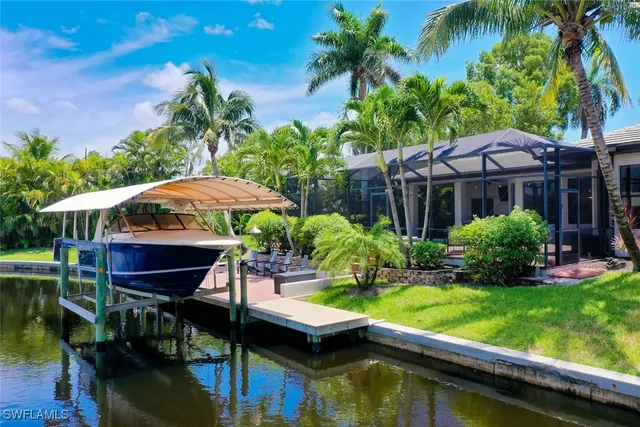 $1,399,000 | 1041 South Town And River Drive, Fort Myers, FL 33919