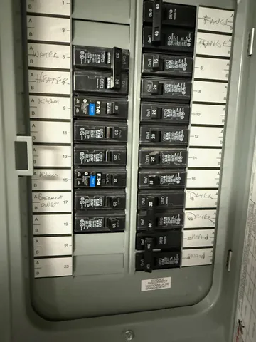 $750,000 | 1590 West Lake Drive, Detroit Lakes, MN 56501