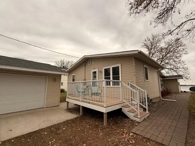 $750,000 | 1590 West Lake Drive, Detroit Lakes, MN 56501