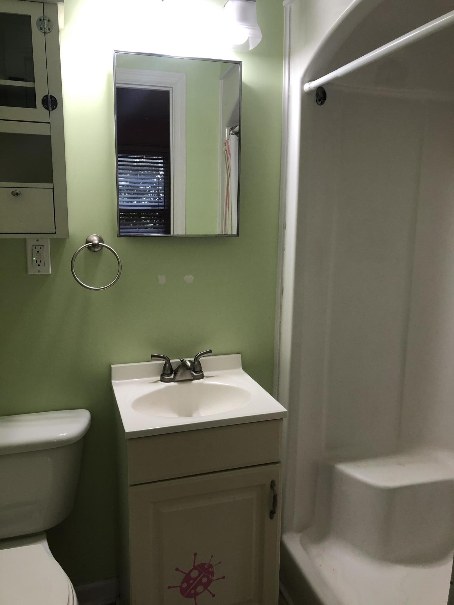 1413 Beach Road Walterboro, SC 29488 - Photo 15 of 21 pqjgJh76R8yi1fIYHquOUg