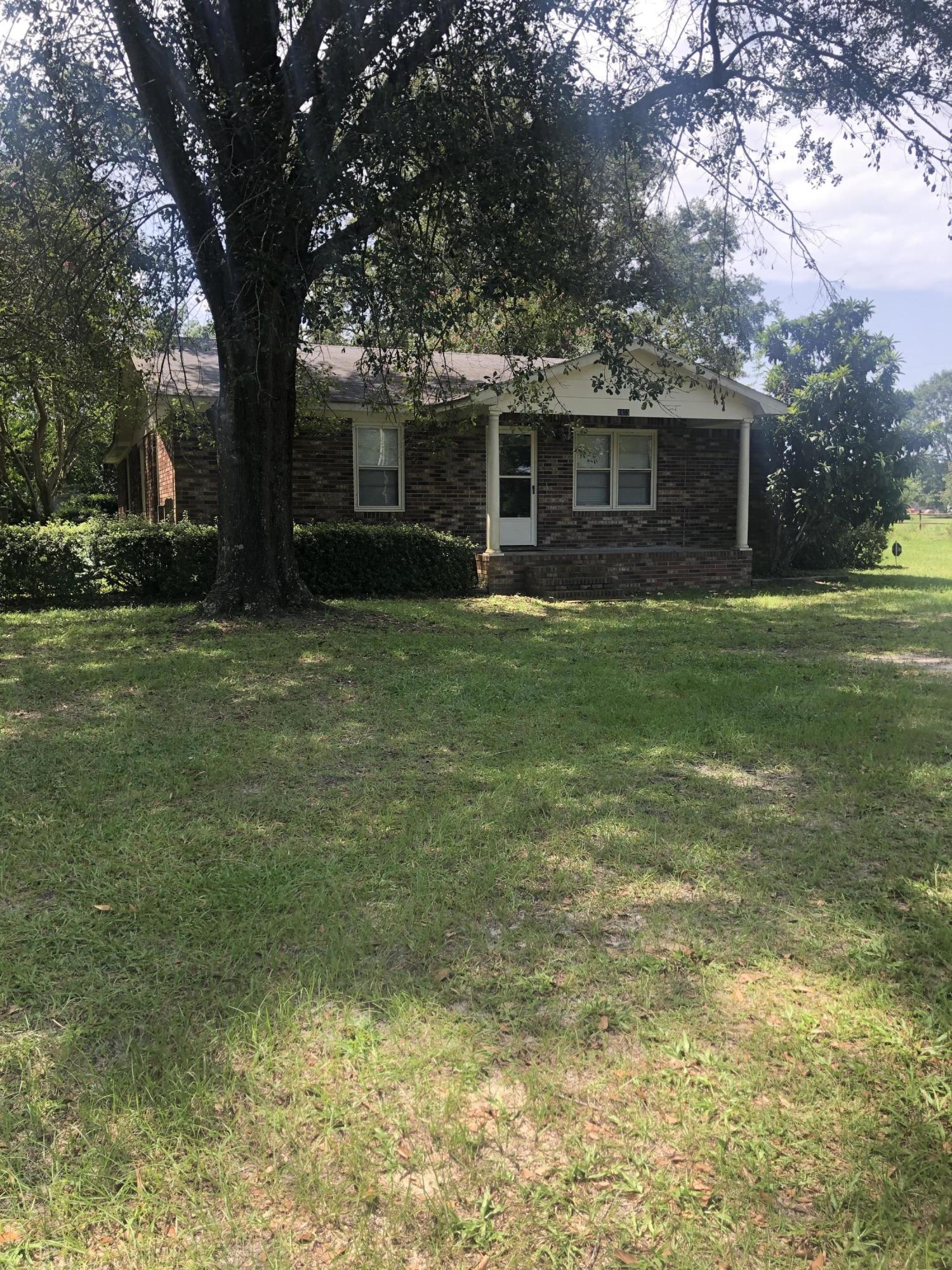 1413 Beach Road Walterboro, SC 29488 - Photo 3 of 21 ws57LbYvRKOgBTSSnKxVeg