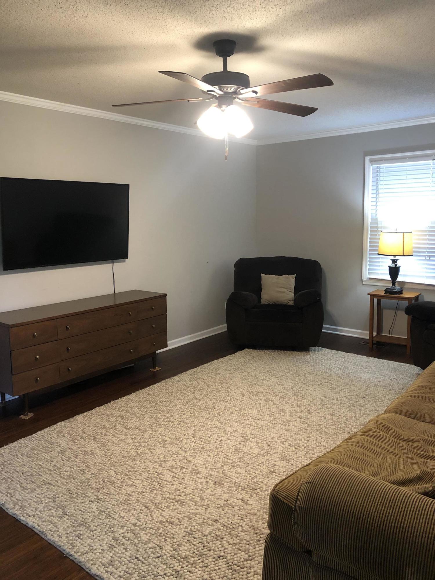 1413 Beach Road Walterboro, SC 29488 - Photo 5 of 21 j6%MajPTRbqJVFeCX22ljA