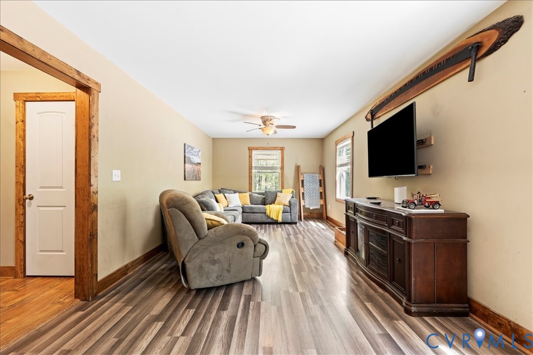 4295 Lockin Road Powhatan, VA 23139 - Photo 12 of 23