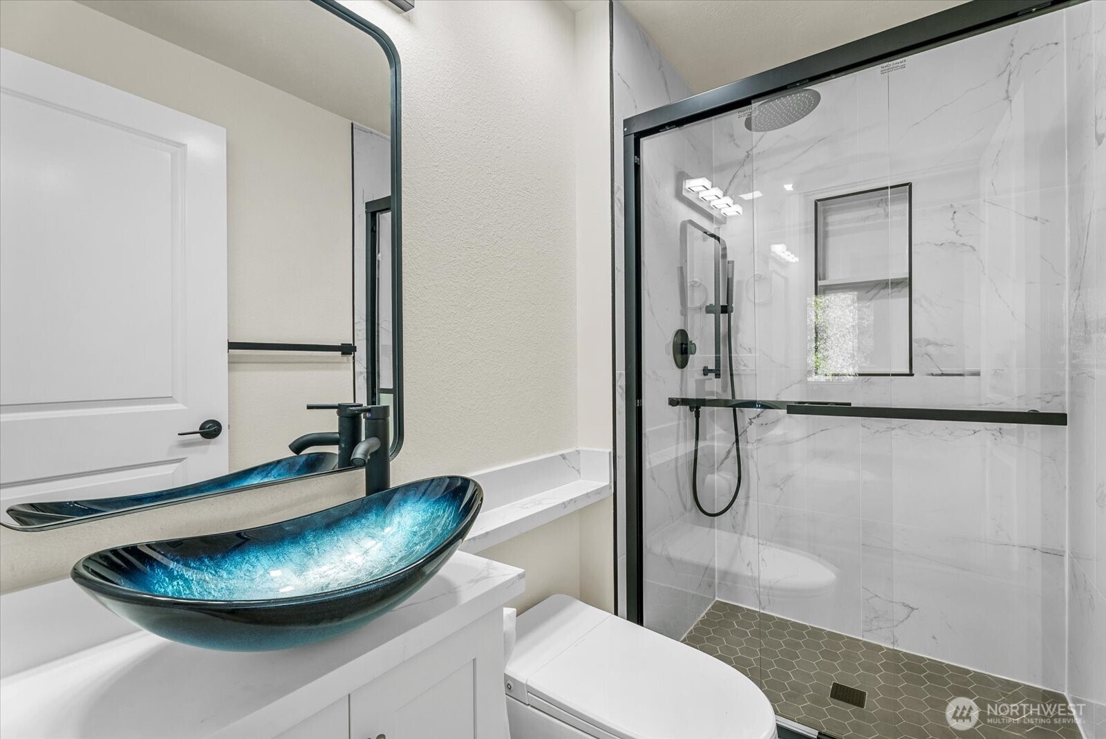8543 Avondale Road Northeast Redmond, WA 98052 - Photo 21 of 40 Gallery Image 21