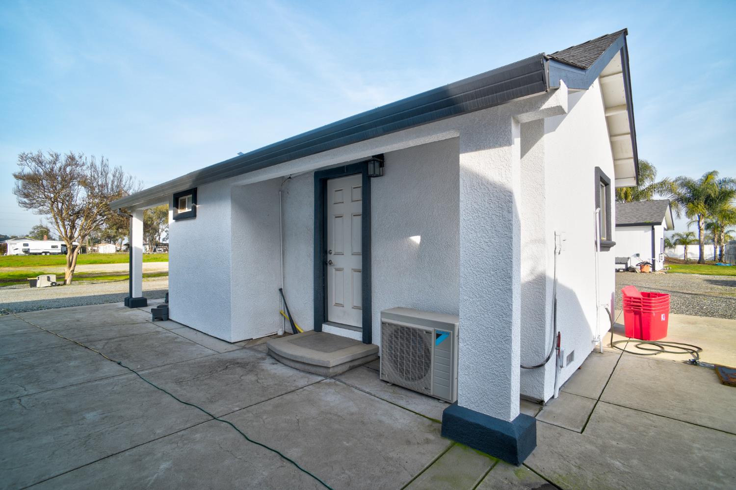 8567 Bradshaw Road Elk Grove, CA 95624 - Photo 6 of 12 a view of storage space